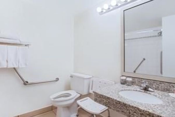 Ramada Red Deer Hotel and Suites